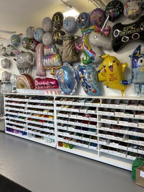 L'intérieur du nouveau local de la Boutique de Ballons BM3, situé au 180, rue Joseph-Carrier, porte 130, à Vaudreuil-Dorion